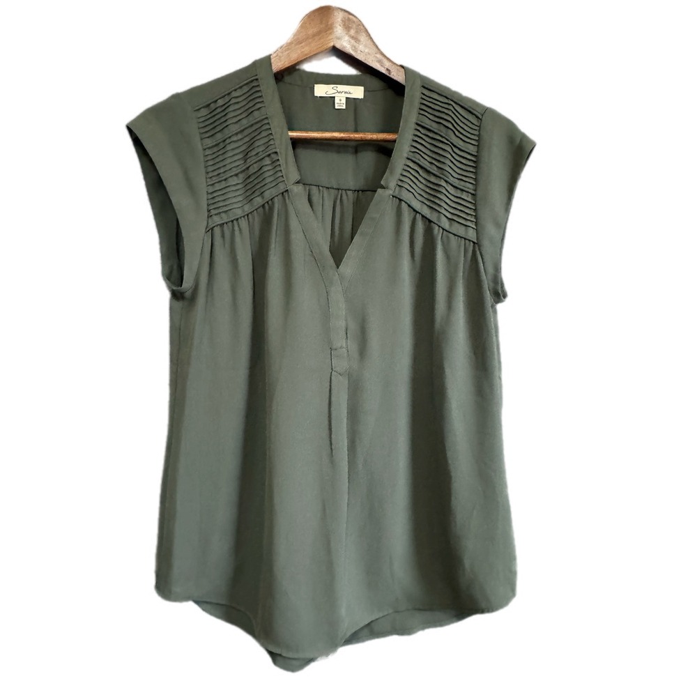 Serein Pintuck V-Neck Blouse Women Size S Olive Green Excellent Cap Sleeve Top